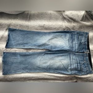 TERRA & SKY womans 20W, Bootcut Jeans, Regular Length. Elastic waist band.